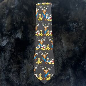 Please look through all pictures before purchasing. 
Material is all silk